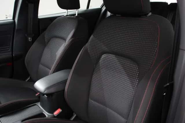 Ford Focus (2023) thumbnail 9