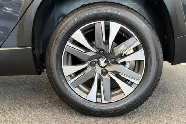 Peugeot 2008 (2019) thumbnail 17