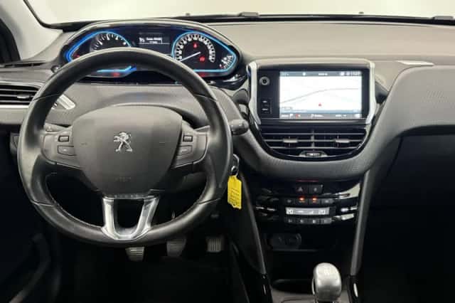 Peugeot 2008 (2019) thumbnail 23