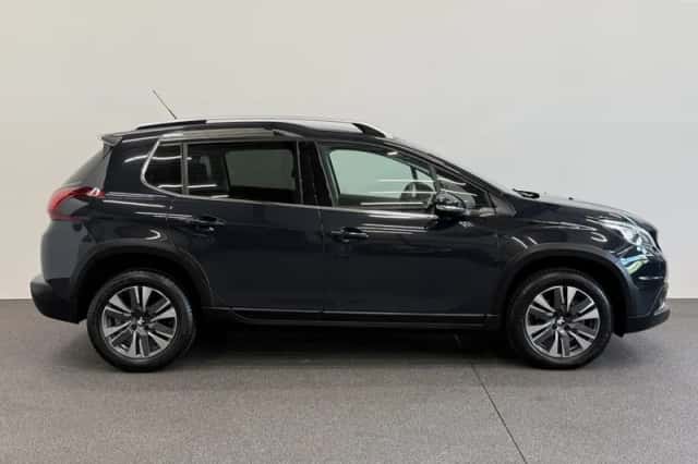 Peugeot 2008 (2019) thumbnail 5