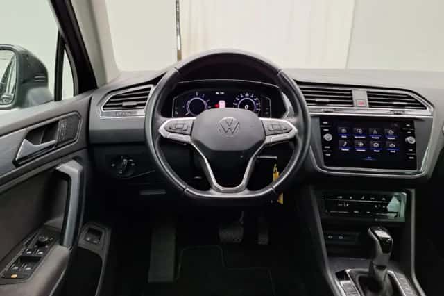 Volkswagen Tiguan (2021) thumbnail 4
