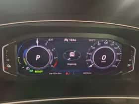 Volkswagen Tiguan (2021) thumbnail 5