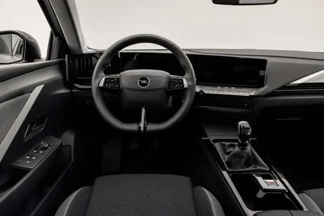 Opel Astra (2024) thumbnail 2