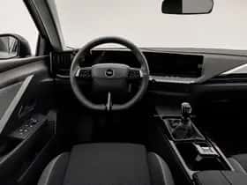 Opel Astra (2024) thumbnail 2