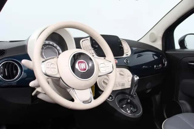 Fiat 500C (2020) thumbnail 2