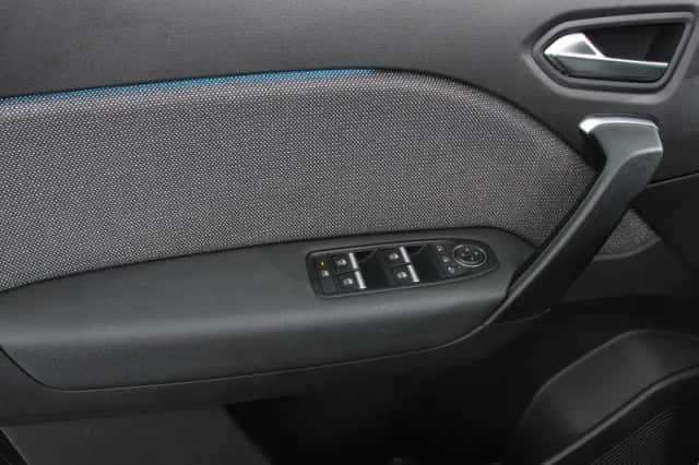 Renault Captur (2025) thumbnail 13
