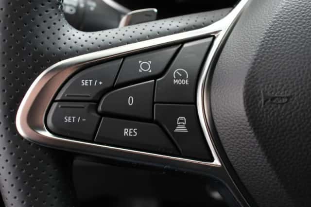 Renault Captur (2025) thumbnail 15