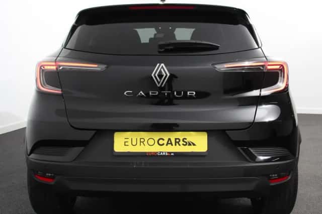 Renault Captur (2025) thumbnail 5