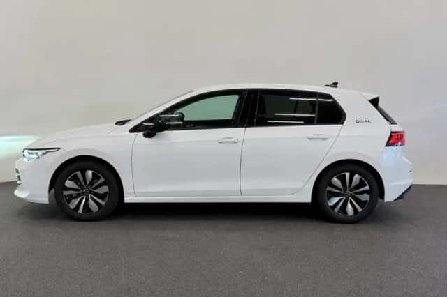 Volkswagen Golf (2025) thumbnail 4