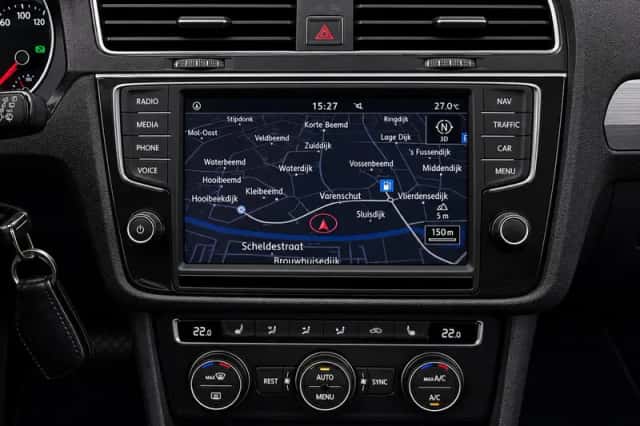 Volkswagen Tiguan (2017) thumbnail 20