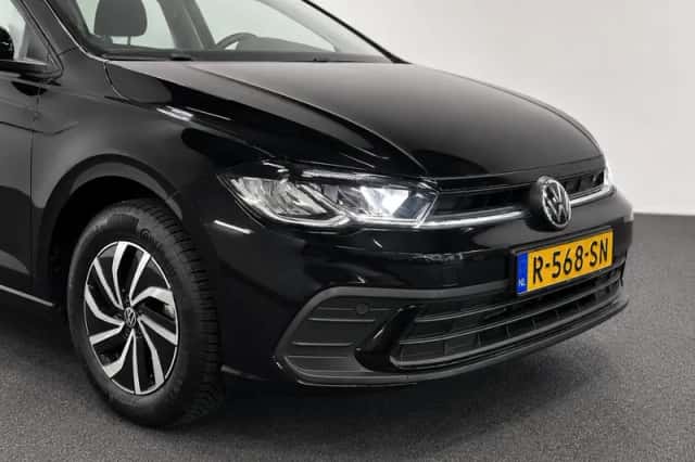 Volkswagen Polo (2022) thumbnail 3