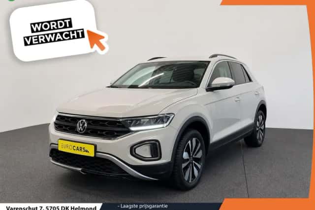 Volkswagen T-Roc (2024) thumbnail 1