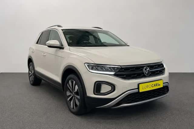Volkswagen T-Roc (2024) thumbnail 3