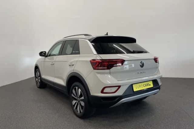 Volkswagen T-Roc (2024) thumbnail 6