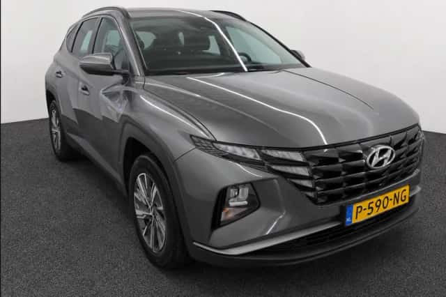 Hyundai Tucson (2022) thumbnail 2