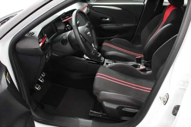 Opel Corsa (2023) thumbnail 2