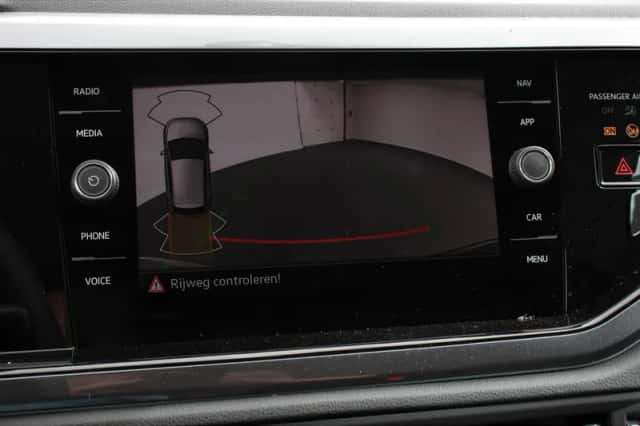 Volkswagen Polo (2023) thumbnail 4