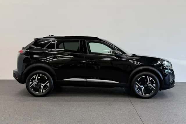 Peugeot 2008 (2024) thumbnail 5