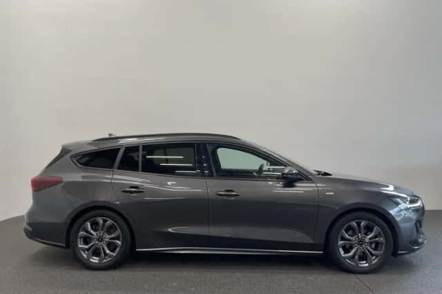 Ford Focus (2024) thumbnail 5