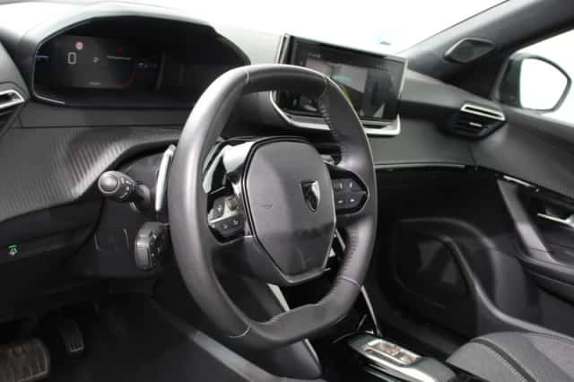 Peugeot 2008 (2025) thumbnail 2