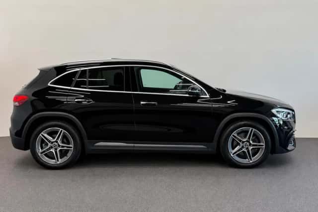 Mercedes-Benz GLA (2022) thumbnail 5