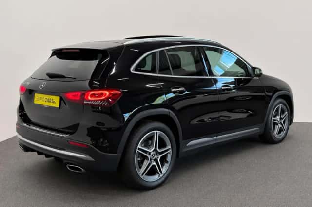 Mercedes-Benz GLA (2022) thumbnail 6