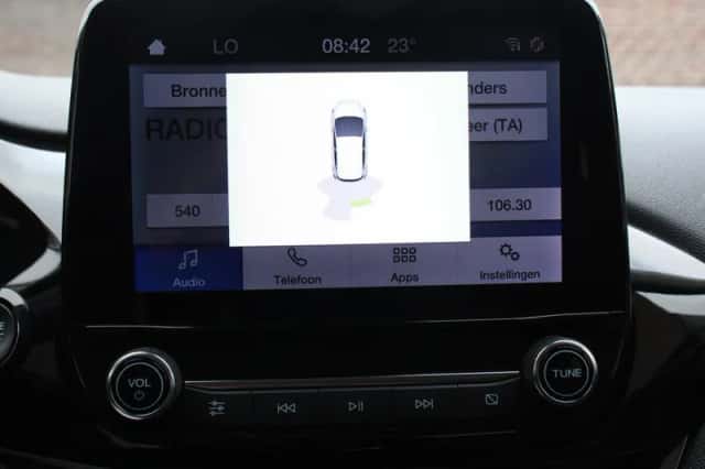Ford Fiesta (2023) thumbnail 3