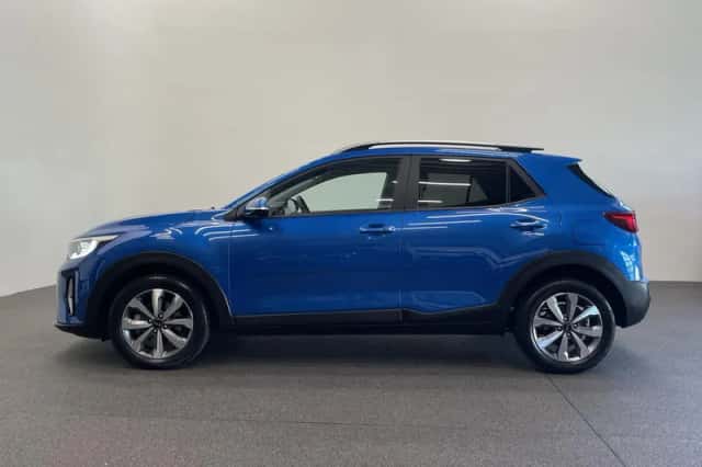 Kia Stonic (2021) thumbnail 4