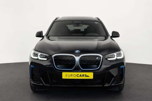 BMW iX3 (2023) thumbnail 2