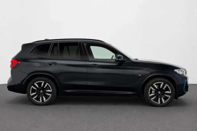 BMW iX3 (2023) thumbnail 5