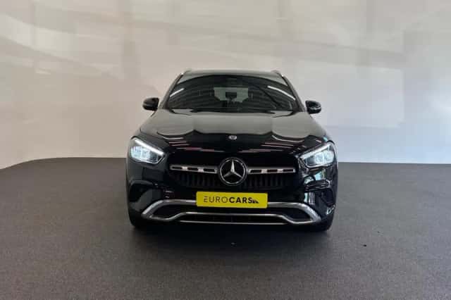 Mercedes-Benz GLA (2023) thumbnail 2