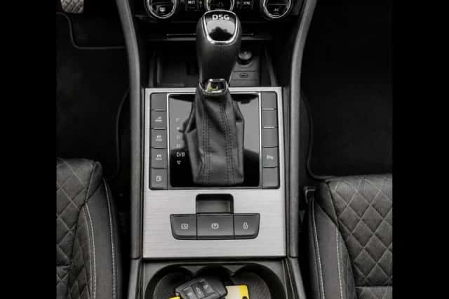 Škoda Superb (2022) thumbnail 6