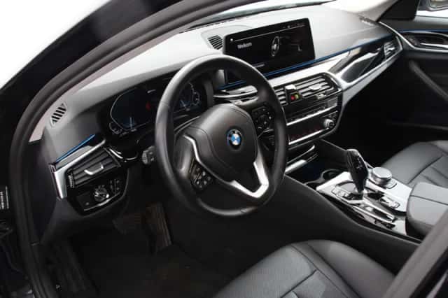 BMW 5-Serie (2022) thumbnail 2