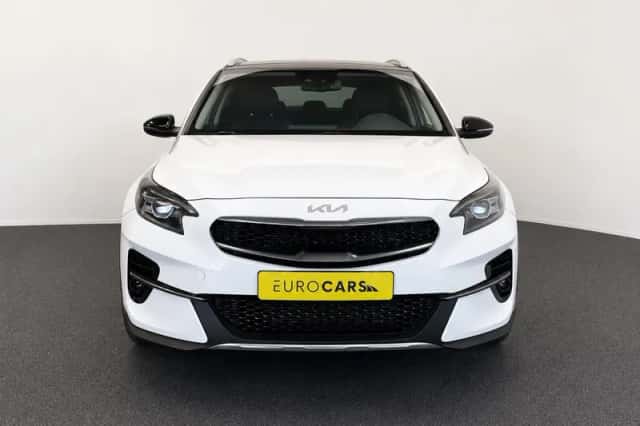 Kia XCeed (2022) thumbnail 2