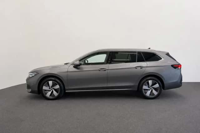 Volkswagen Passat (2026) thumbnail 4