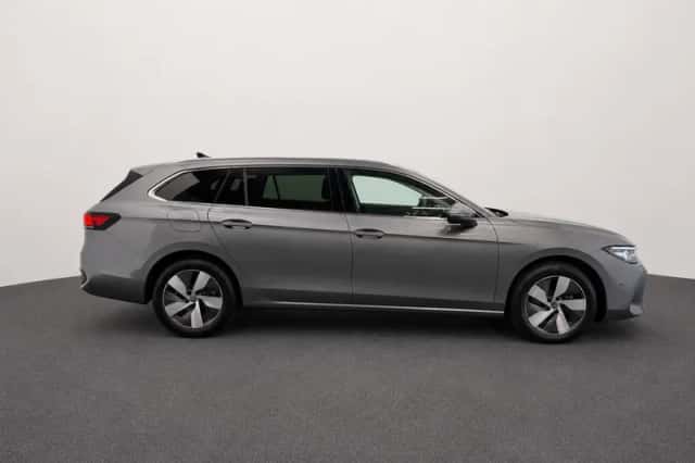 Volkswagen Passat (2026) thumbnail 5