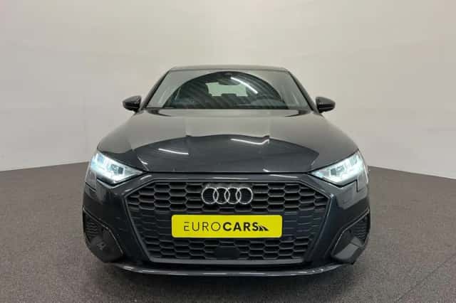 Audi A3 (2021) thumbnail 2