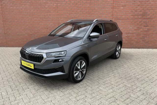 Škoda Karoq (2023) thumbnail 2