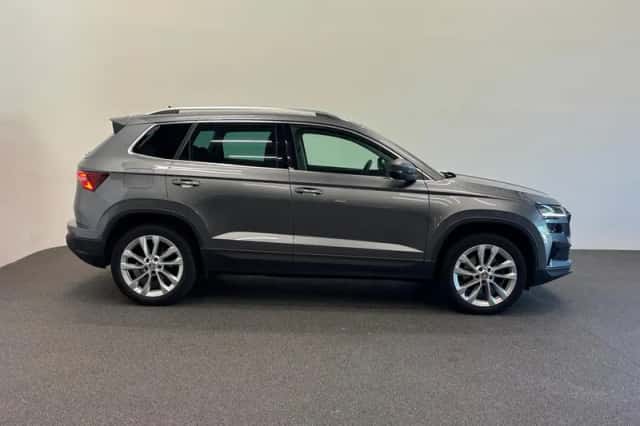 Škoda Karoq (2023) thumbnail 5