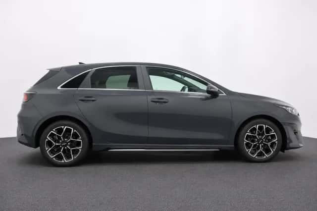Kia Ceed (2024) thumbnail 5