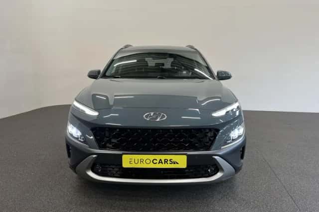 Hyundai Kona (2021) thumbnail 2