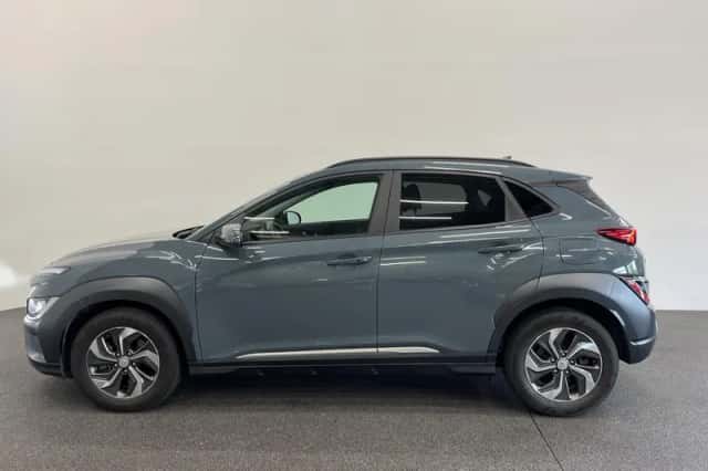 Hyundai Kona (2021) thumbnail 4