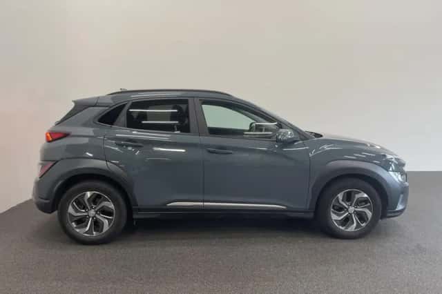 Hyundai Kona (2021) thumbnail 5