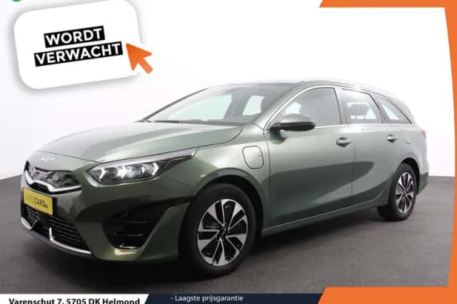 Kia Ceed Sportswagon (2023) thumbnail 1