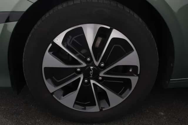 Kia Ceed Sportswagon (2023) thumbnail 4