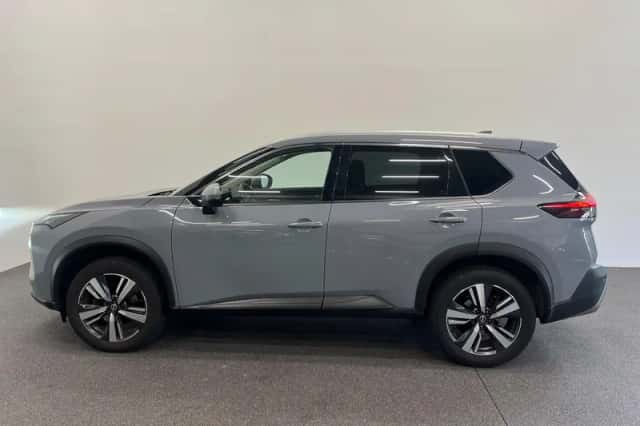 Nissan X-Trail (2023) thumbnail 4