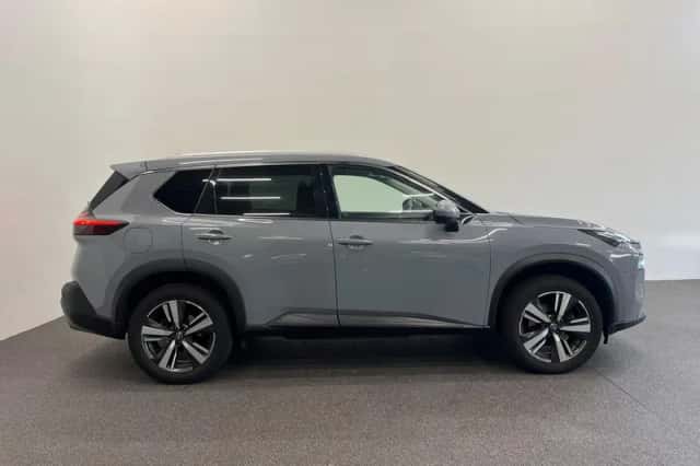 Nissan X-Trail (2023) thumbnail 5