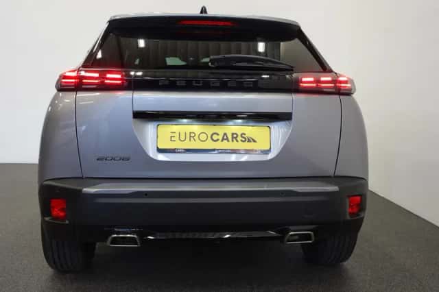 Peugeot 2008 (2024) thumbnail 5