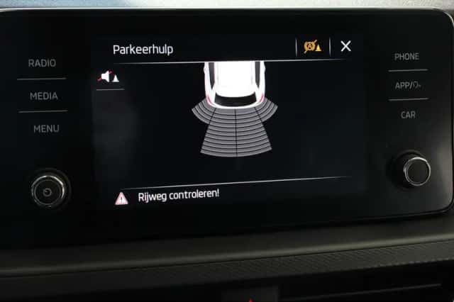 Škoda Kamiq (2022) thumbnail 3
