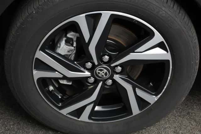 Toyota Yaris (2025) thumbnail 2